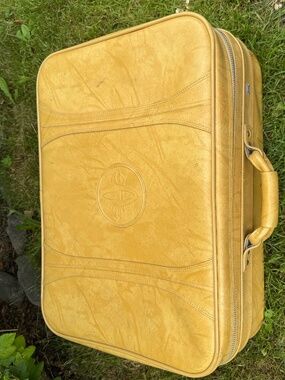 Vintage Sunny American Tourister Suitcase